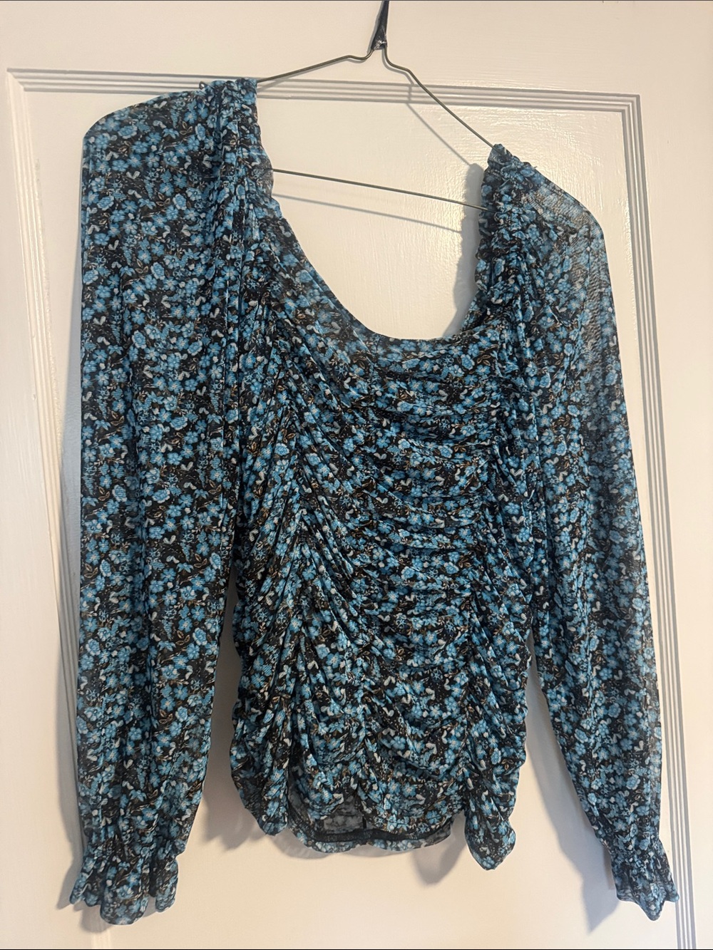 Jane and Delancey Black and Blue Floral Ruched Long-Sleeve Blouse